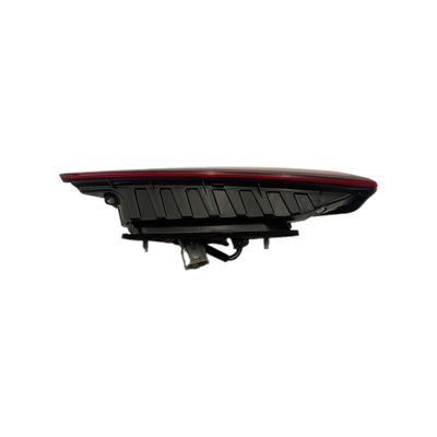 GEELY BOYUE 4060005300 レッドレンズ 12V/24V プラグアンドプレイ LEDテールライト OE番号 7057013100